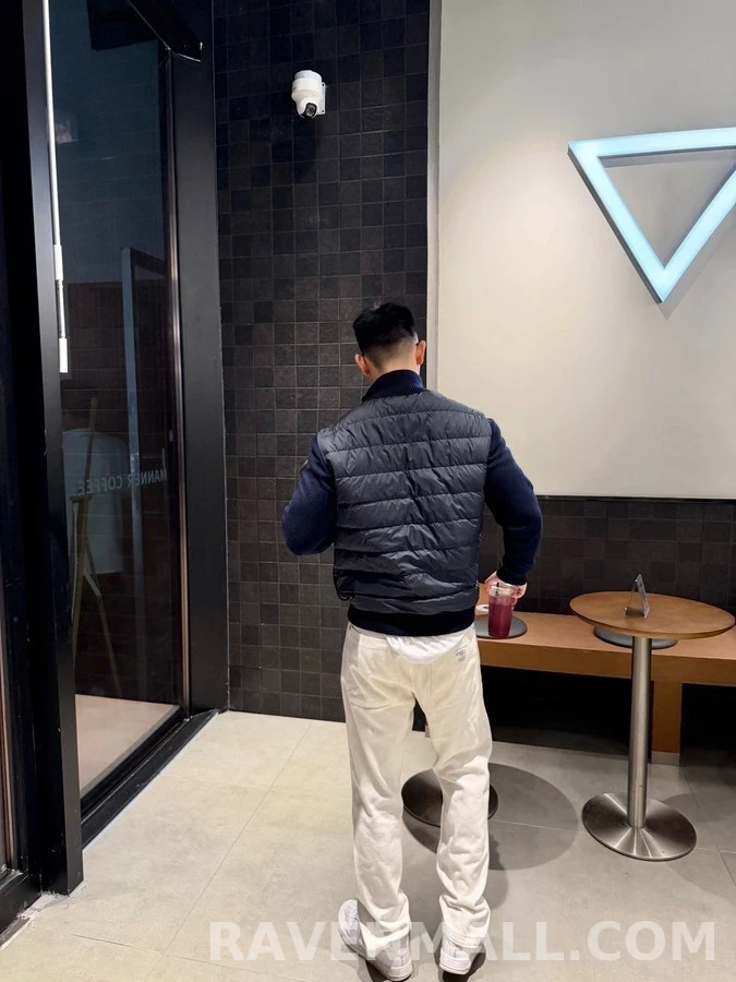 몽클레어 몽클레어 로고 니트 패딩 집업 상세 이미지