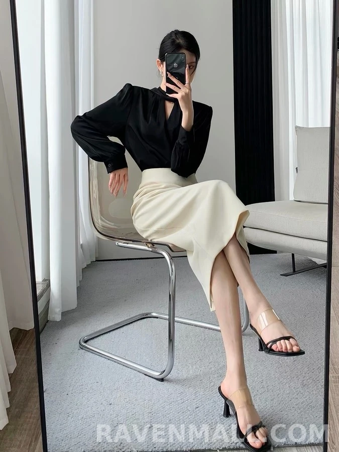 생로랑 세인트로랑 컷아웃 넥 벌룬 슬리브 셔츠 상세 이미지