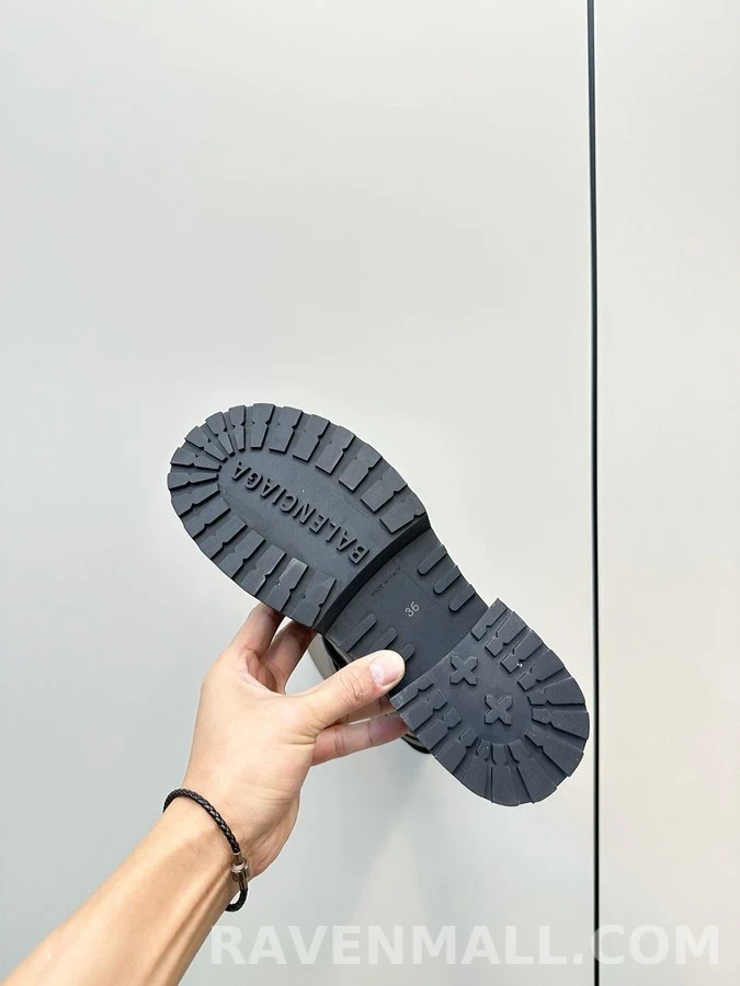 발렌시아가 발렌시아가 독액 전투 부츠 상세 이미지