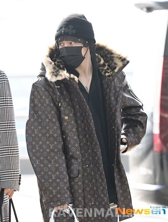 루이비통 루이비통 모노그램 퍼 후드 레더 코트 상세 이미지