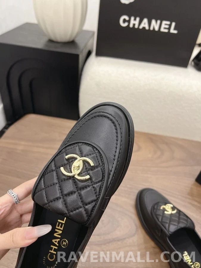 샤넬 샤넬 퀼팅 로고 레더 로퍼 상세 이미지