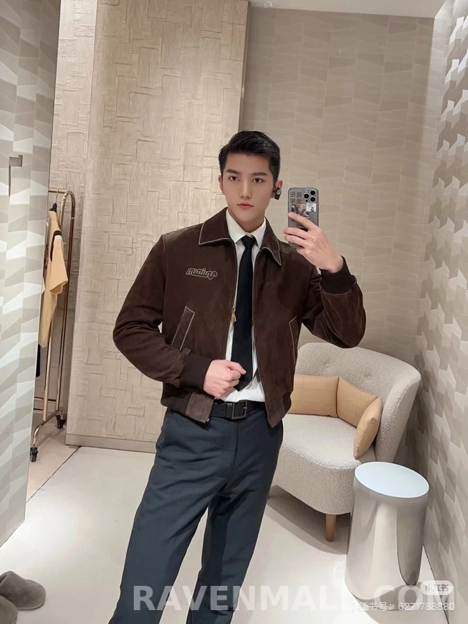 루이비통 루이비통 스웨이드 뷔통 자수 봄버 자켓 상세 이미지