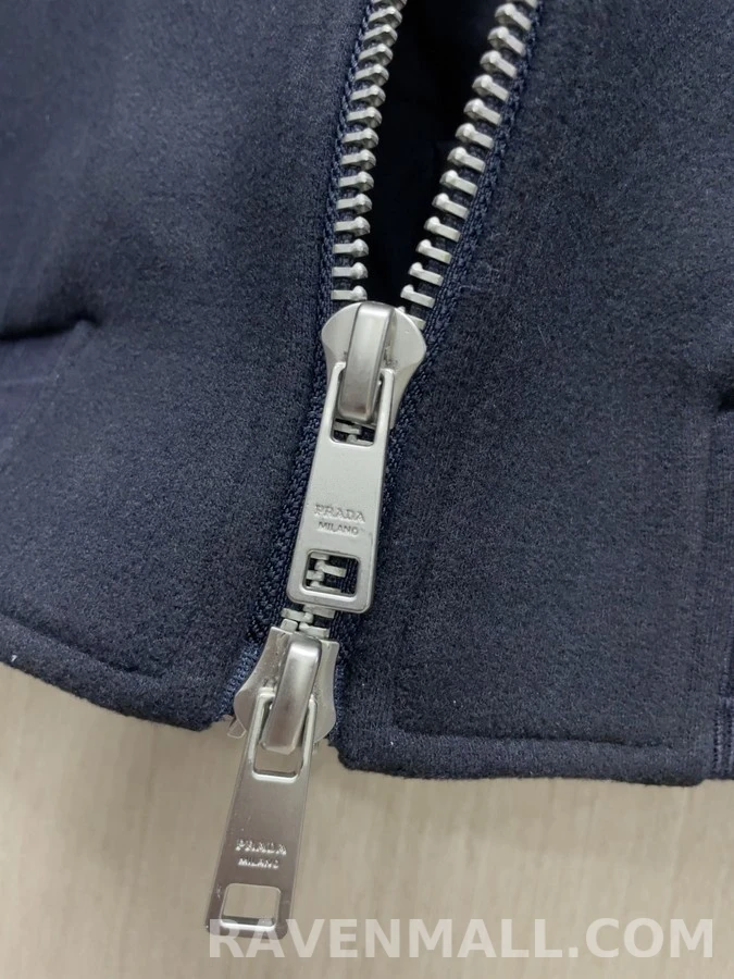 프라다 프라다 아트 프린트 하이넥 야구 자켓 상세 이미지