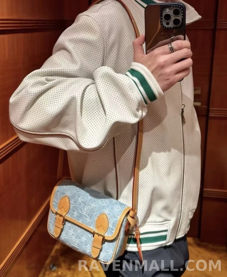 루이비통 루이비통 타공 레더 스트라이프 자켓 상세 이미지