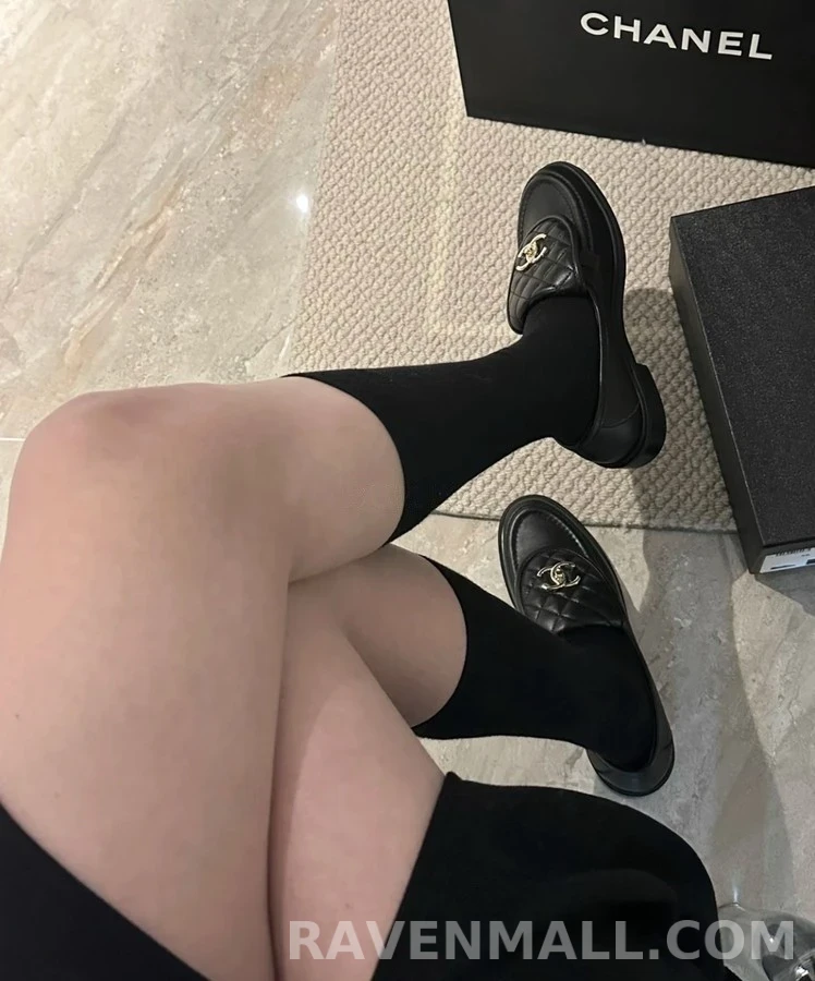 샤넬 샤넬 퀼팅 플랩 로퍼 상세 이미지