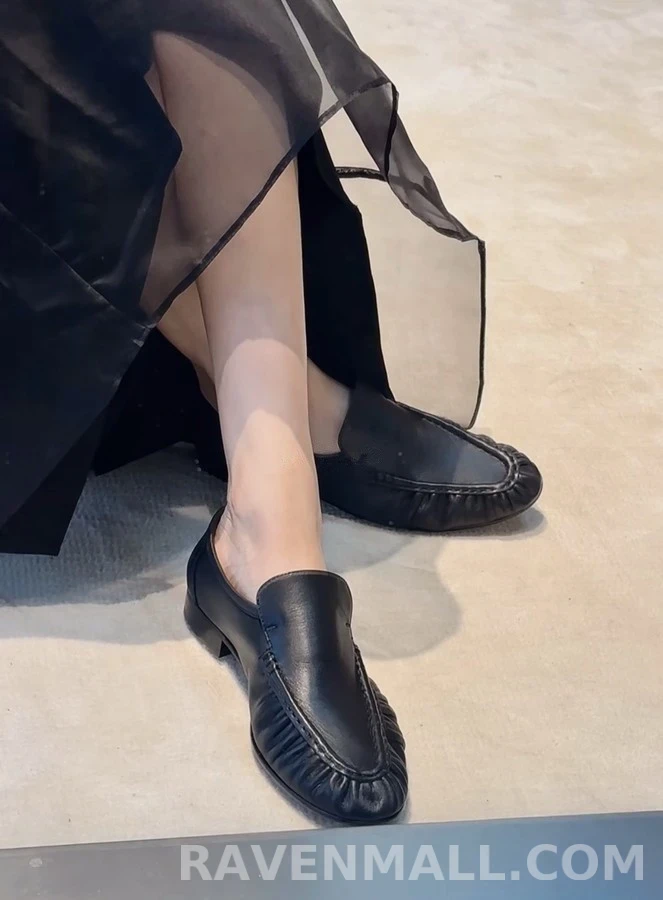 더로우 더로우 주름 가죽 로퍼 상세 이미지