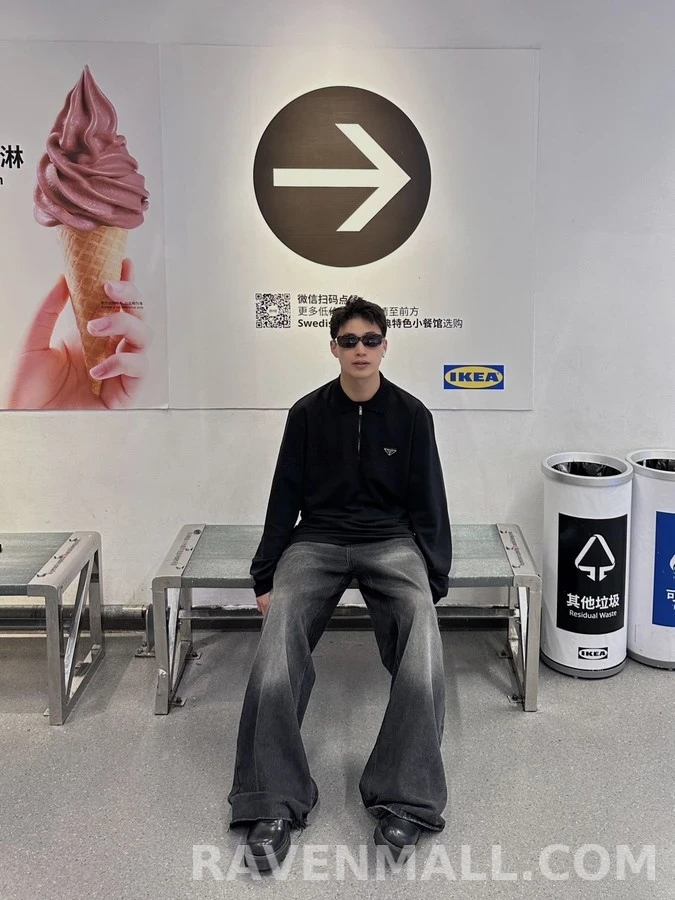 프라다 프라다 삼각 로고 긴팔 폴로 티셔츠 상세 이미지