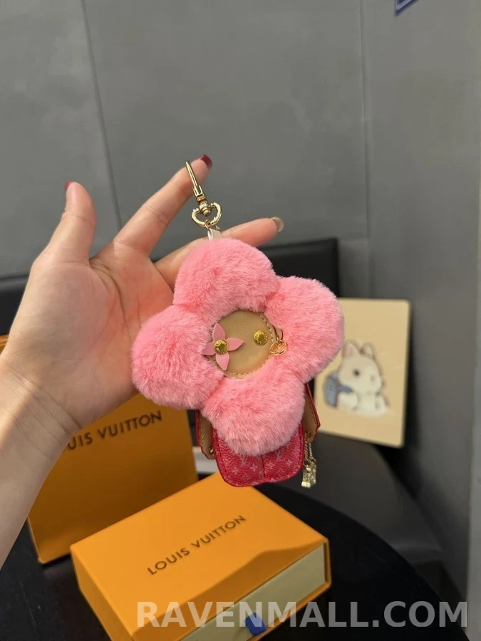 루이비통 루이비통 퍼 비비엔 가방 참 상세 이미지
