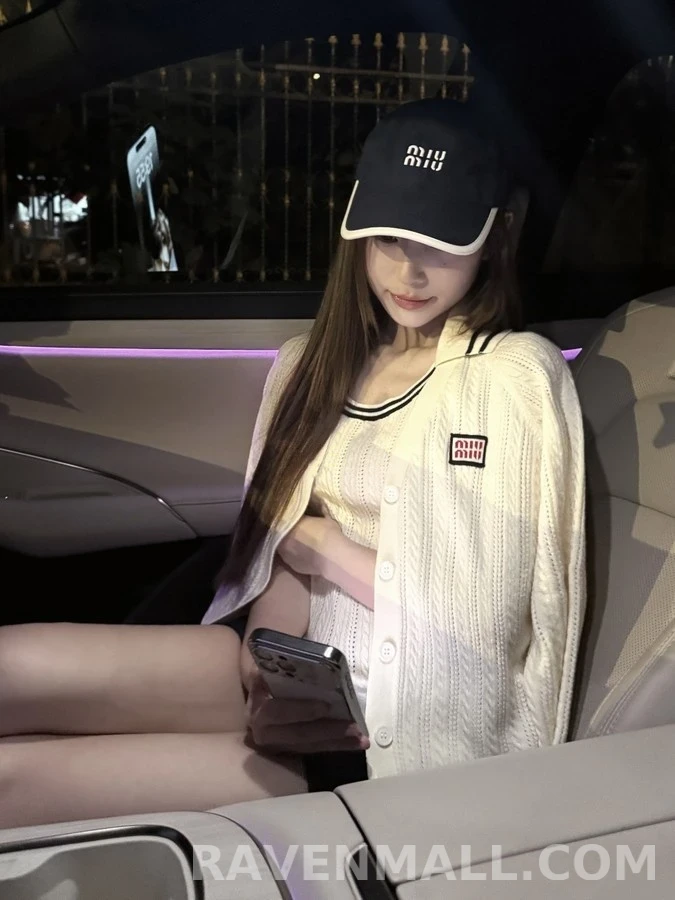 미우미우 미우미우 세일러 칼라 케이블 니트 가디건 상세 이미지