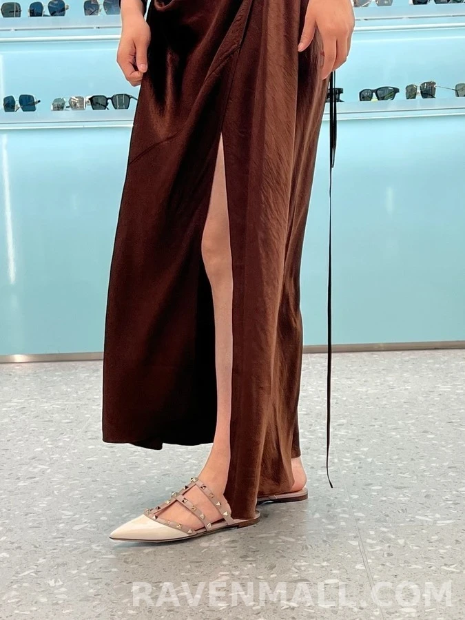 발렌티노 발렌티노 스터드 뾰족코 뮬 힐 상세 이미지