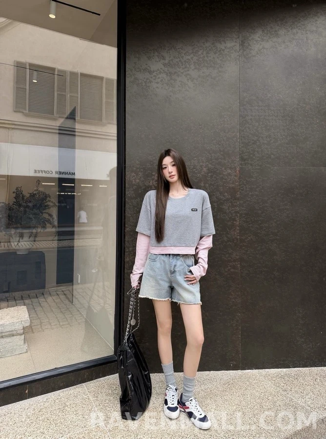 미우미우 미우미우 로고 배색 레이어드 긴팔 티셔츠 상세 이미지