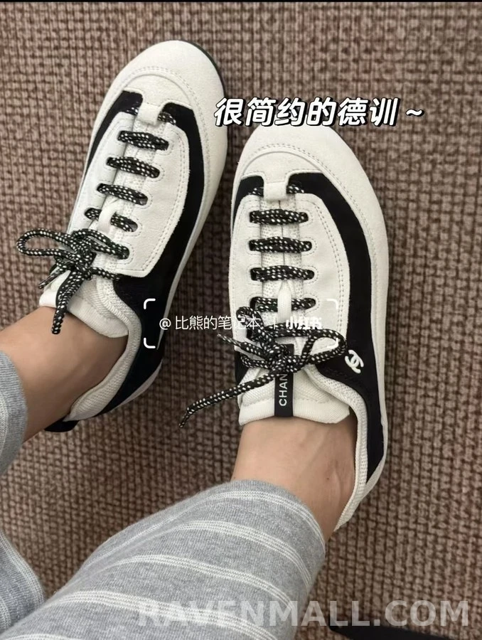 샤넬 샤넬 배색 덕트레이너 스니커즈 상세 이미지