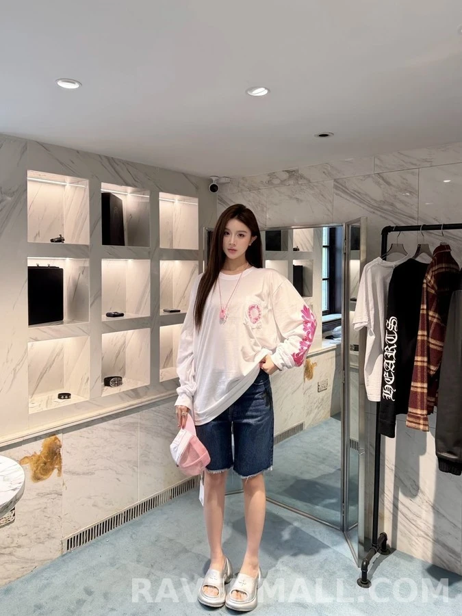 크롬하츠 크롬하츠 호스슈 크로스 긴팔 티셔츠 상세 이미지
