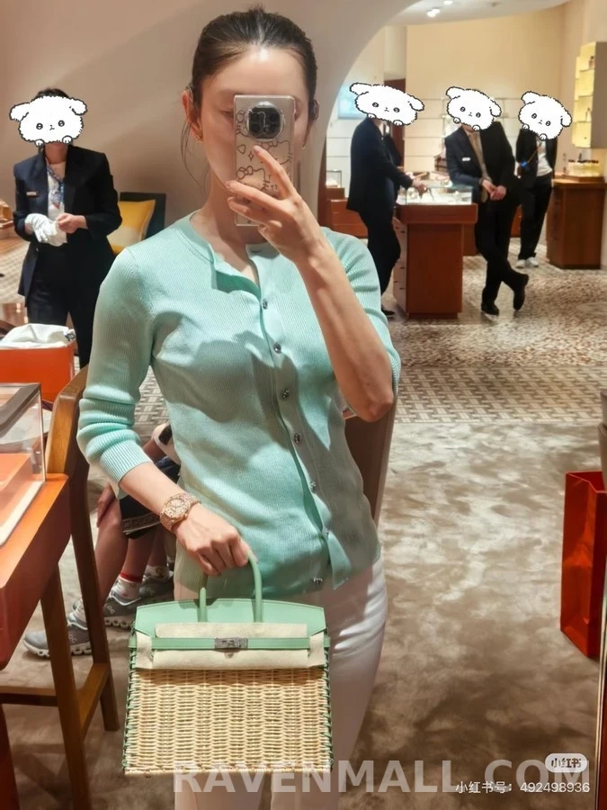 샤넬 샤넬 더블C 메탈 버튼 립 긴팔 티셔츠 상세 이미지