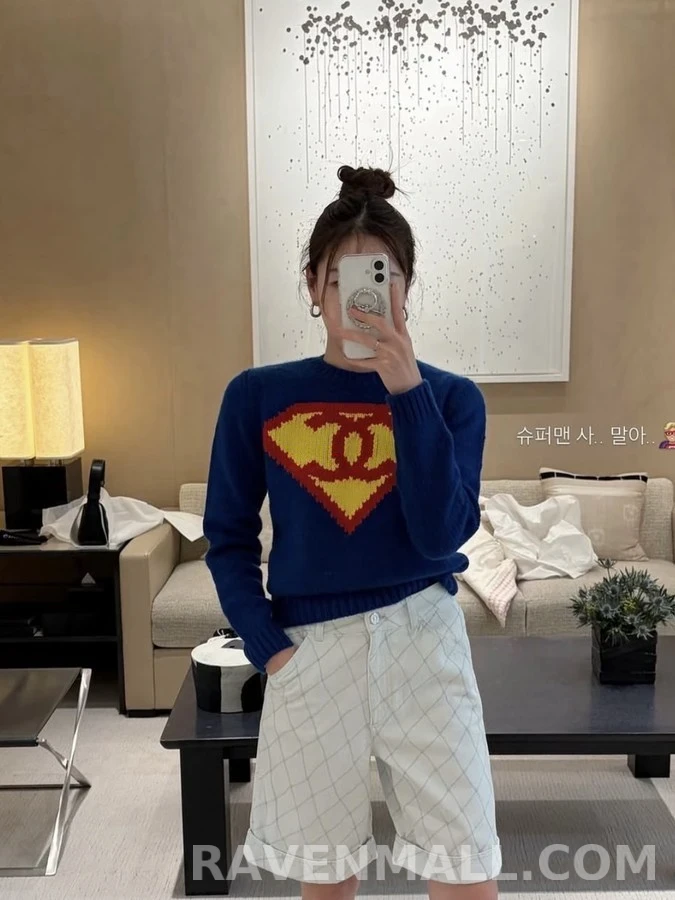 샤넬 샤넬 슈퍼맨 쉴드 더블 C 라운드넥 니트 상세 이미지