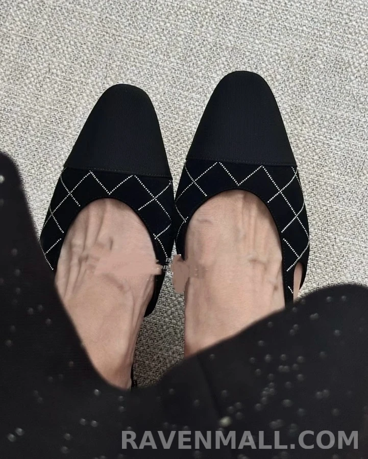 샤넬 샤넬 수술 장식 퀼팅 슬링백 플랫 상세 이미지
