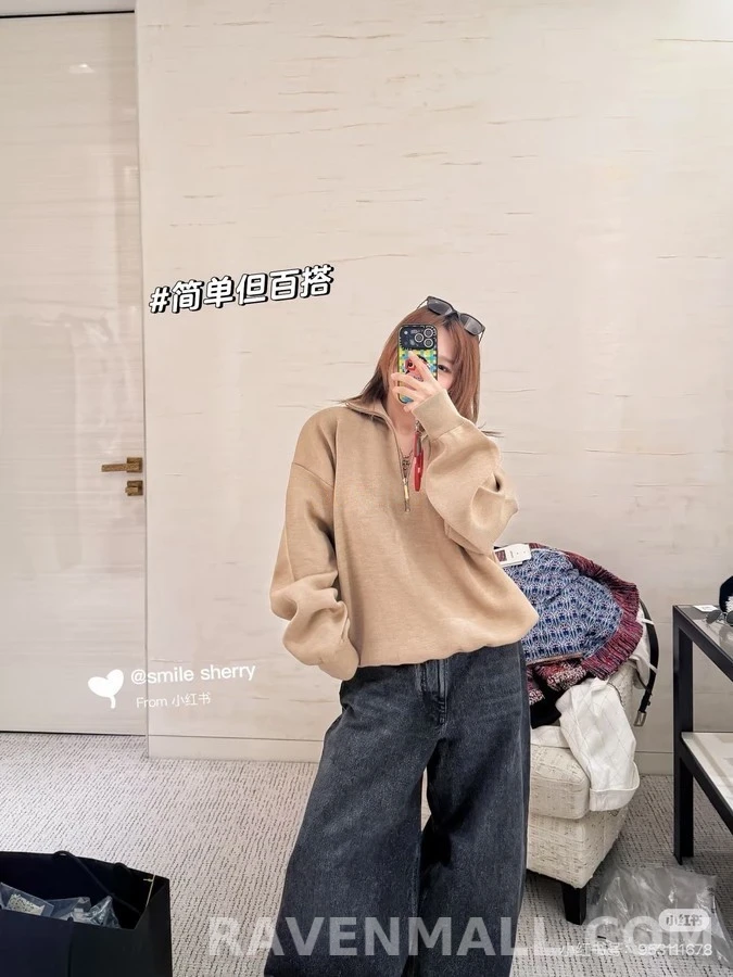 샤넬 샤넬 로고 하프집업 니트 맨투맨 상세 이미지