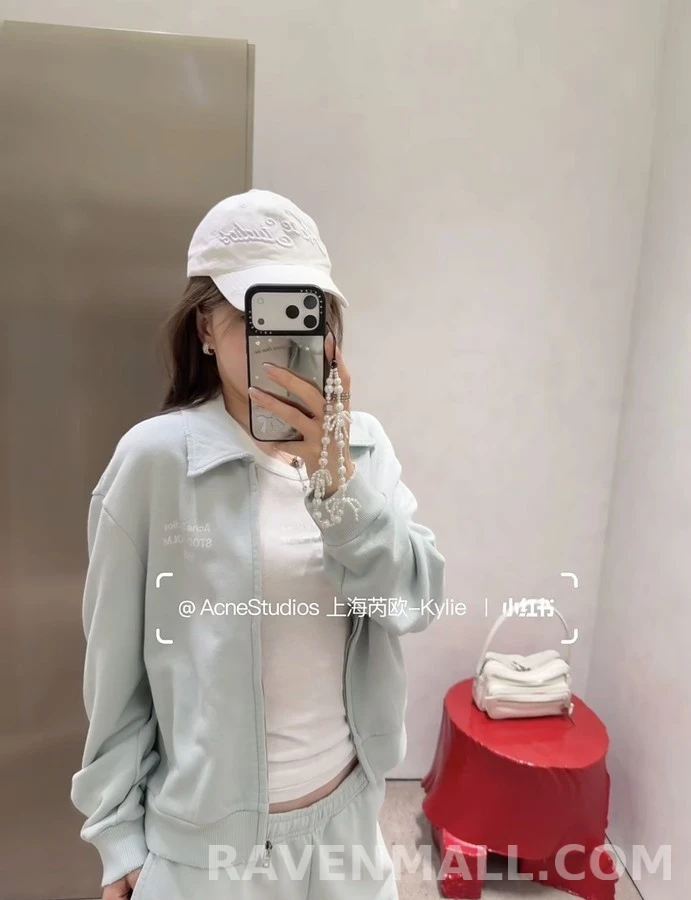 아크네 스튜디오 아크네 스튜디오 프레이드 칼라 레터링 집업 맨투맨 상세 이미지