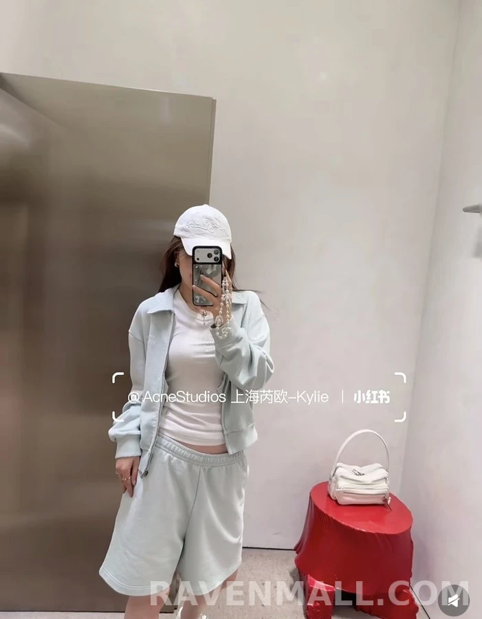 아크네 스튜디오 아크네 스튜디오 프레이드 칼라 레터링 집업 맨투맨 상세 이미지