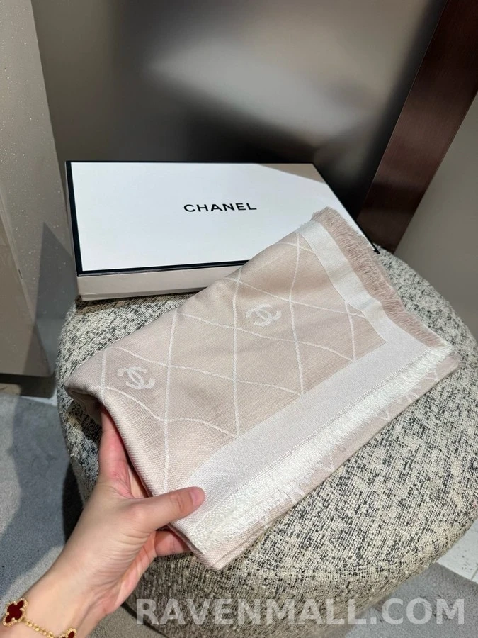 샤넬 샤넬 다이아몬드 패턴 스카프 상세 이미지