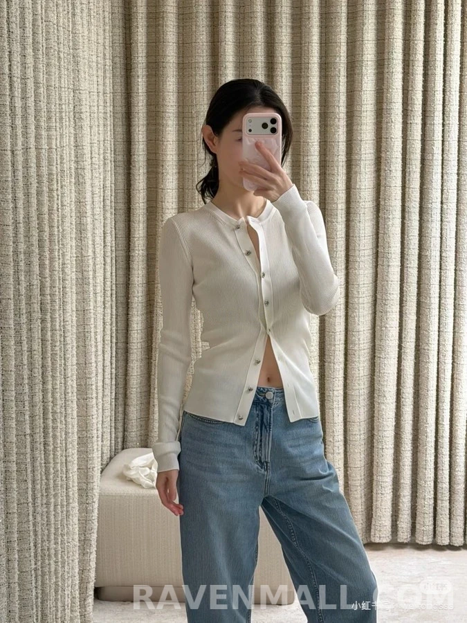 샤넬 샤넬 골지 주얼 버튼 긴팔 티셔츠 상세 이미지