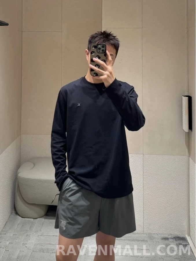 버버리 버버리 기사 로고 긴팔 티셔츠 상세 이미지