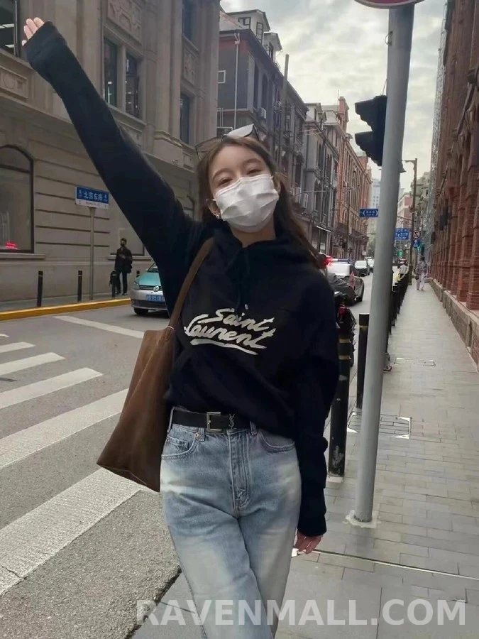 생로랑 세인트로랑 로고 플록 프린트 후드티 상세 이미지