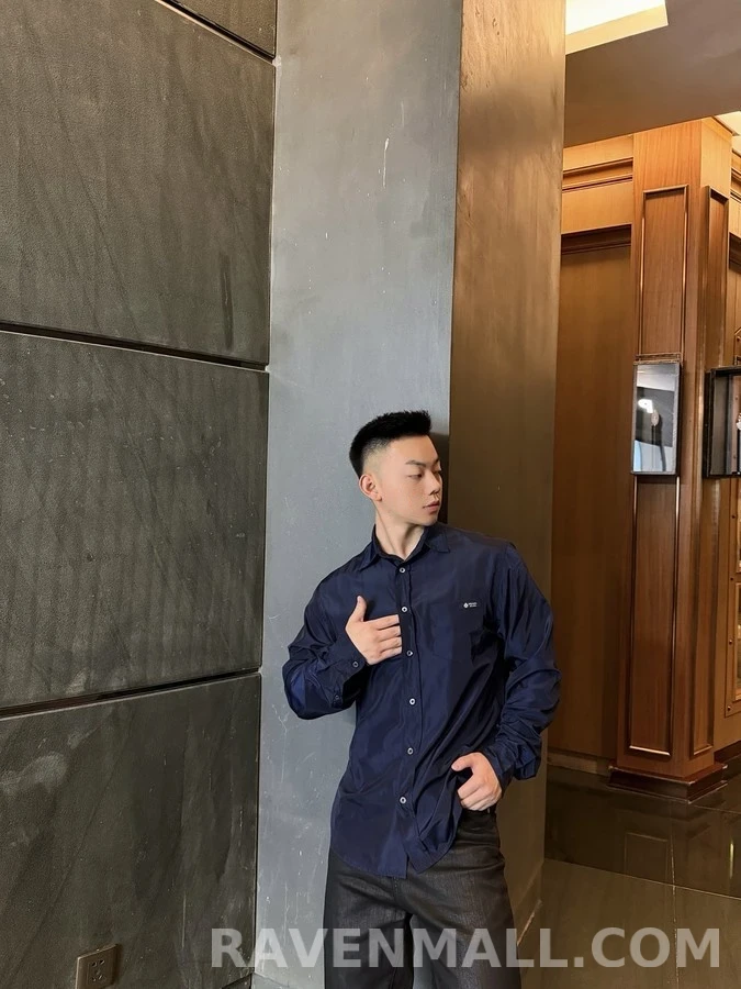 프라다 프라다 삼각 로고 셔츠 상세 이미지