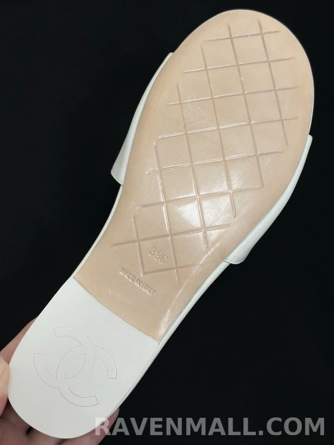 샤넬 샤넬 퀼팅 로고 슬라이드 상세 이미지
