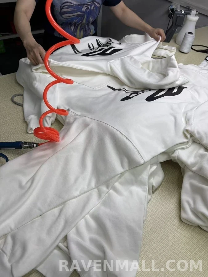 발렌시아가 발렌시아가 그래피티 로고 후드 상세 이미지