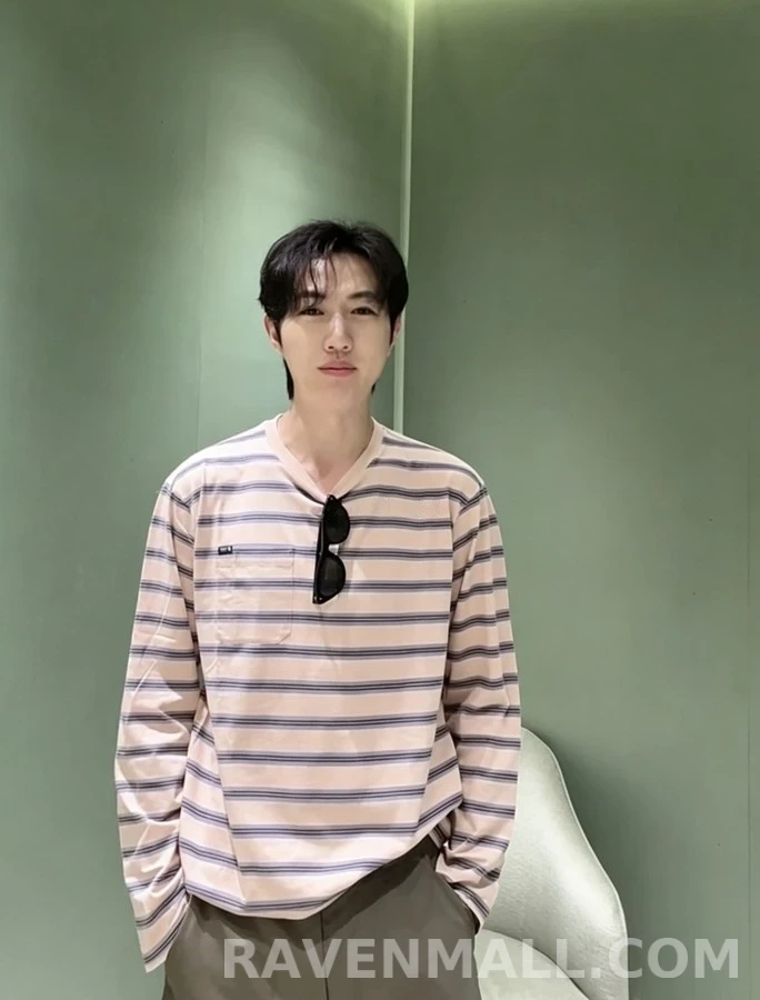 프라다 프라다 스트라이프 디스트로이드 긴팔 티셔츠 상세 이미지