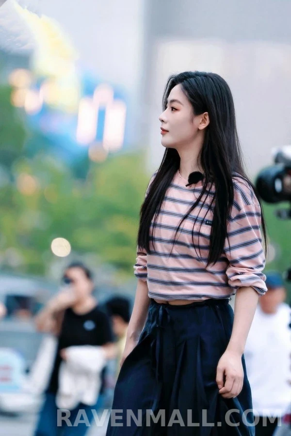 프라다 프라다 스트라이프 디스트로이드 긴팔 티셔츠 상세 이미지