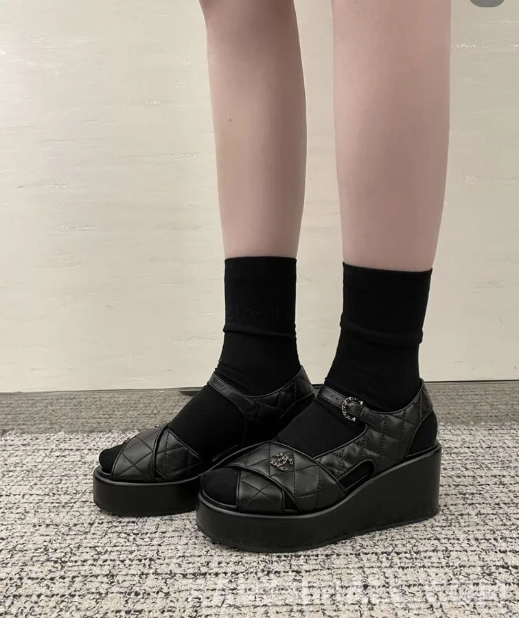 샤넬 샤넬 퀼팅 플랫폼 웨지 샌들 상세 이미지