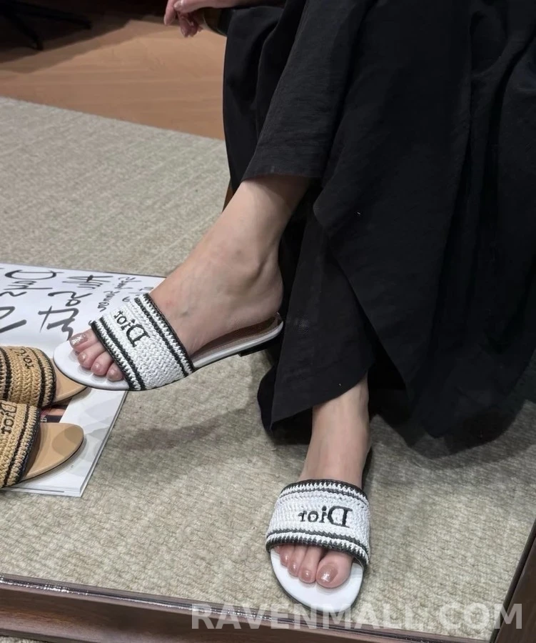 디올 디올 레터링 우븐 플랫 샌들 상세 이미지