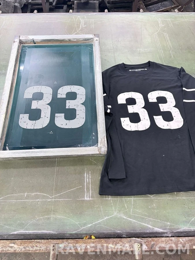 크롬하츠 크롬하츠 33 넘버링 스트라이프 긴팔 티셔츠 상세 이미지