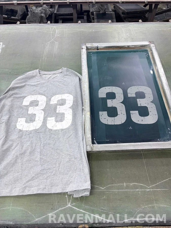 크롬하츠 크롬하츠 넘버 33 프린트 긴팔 티셔츠 상세 이미지