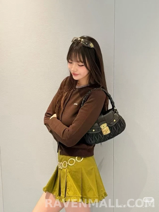 미우미우 미우미우 자수 펀칭 카라 니트 가디건 상세 이미지