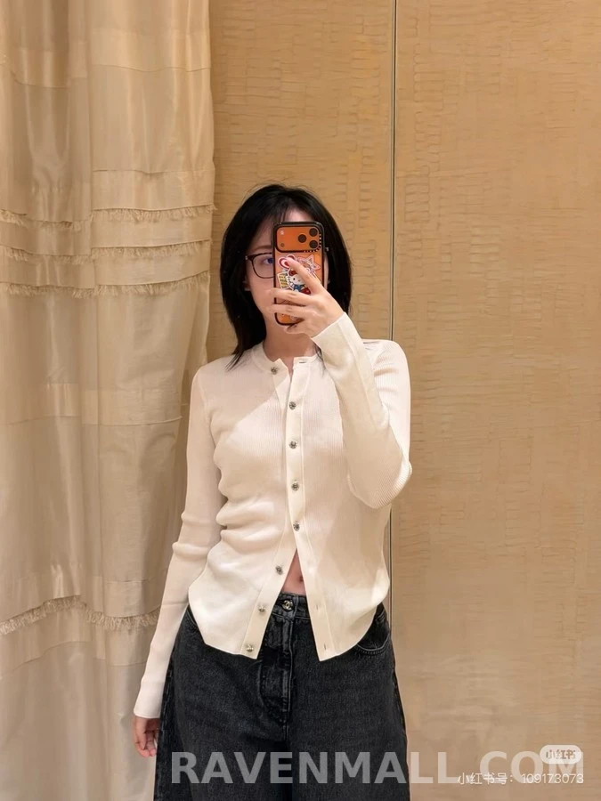 샤넬 샤넬 큐빅 플라워 버튼 니트 가디건 상세 이미지