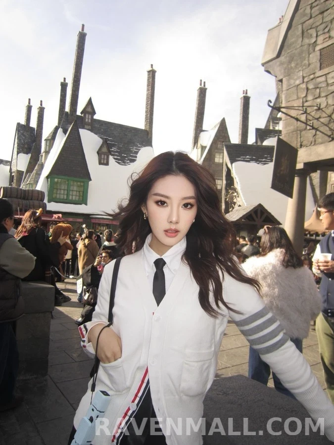 톰브라운 톰브라운 포바 스트라이프 브이넥 가디건 상세 이미지