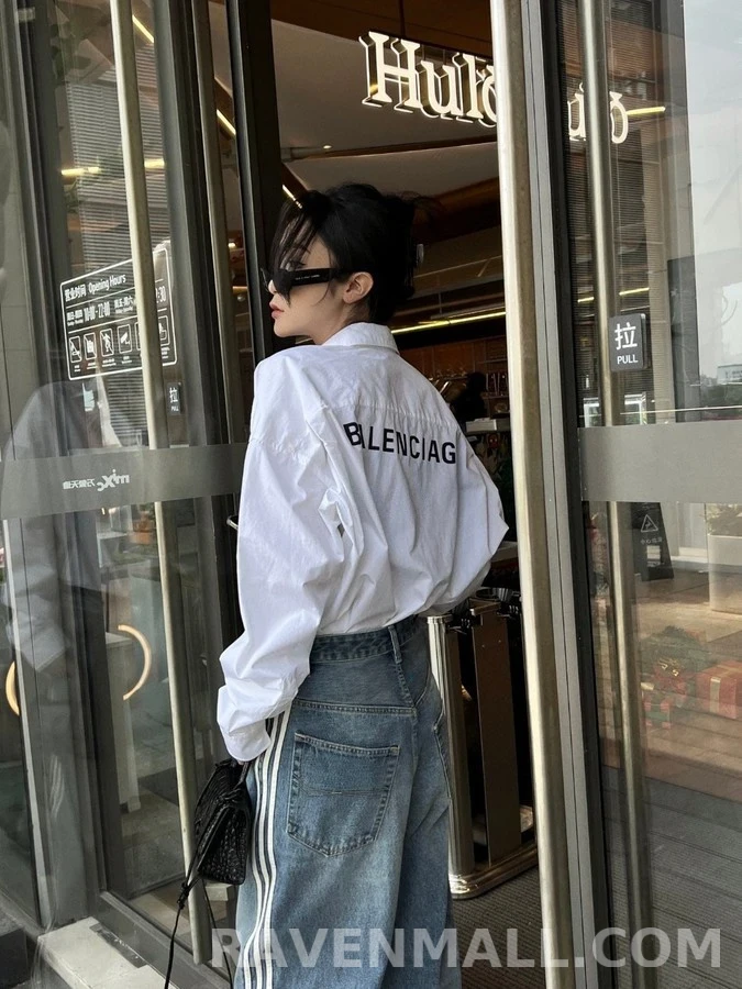 발렌시아가 발렌시아가 클래식 후면 로고 셔츠 상세 이미지