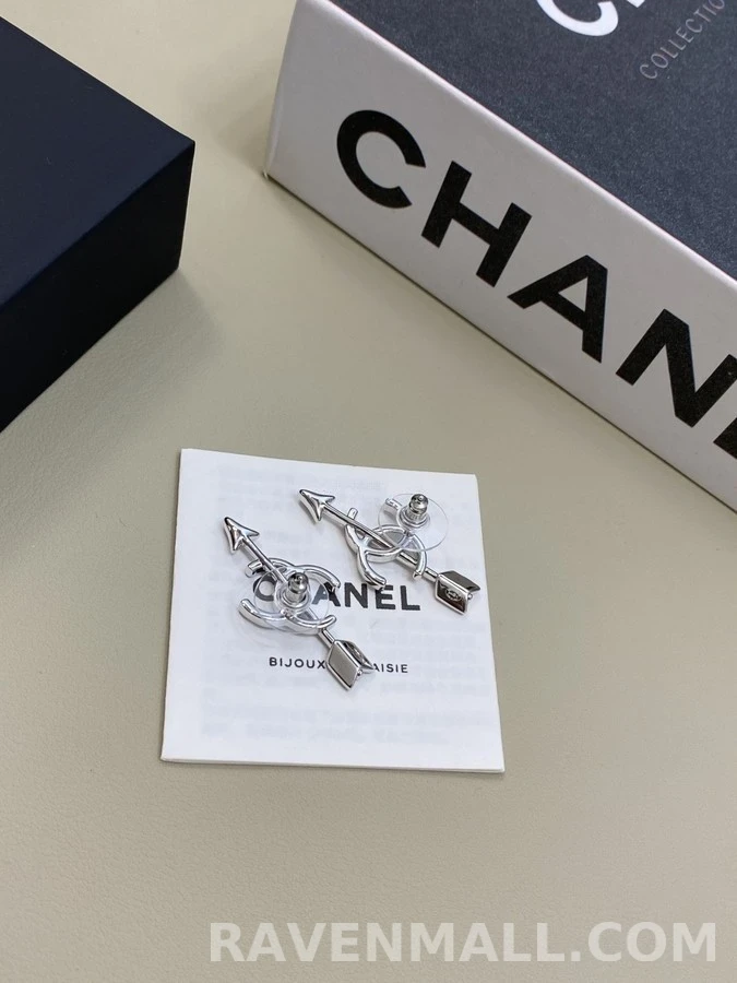 샤넬 샤넬 큐피드 화살 더블 C 귀걸이 상세 이미지