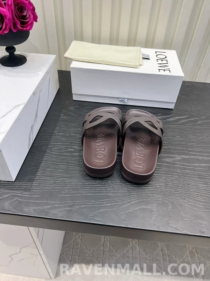로에베 로에베 컷아웃 슬라이드 상세 이미지