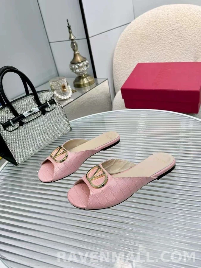 발렌티노 발렌티노 V 로고 악어 엠보싱 슬라이드 샌들 상세 이미지