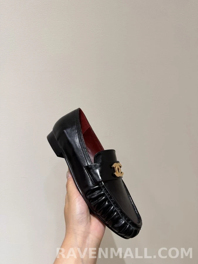 샤넬 샤넬 주름 장식 더블 C 로퍼 상세 이미지