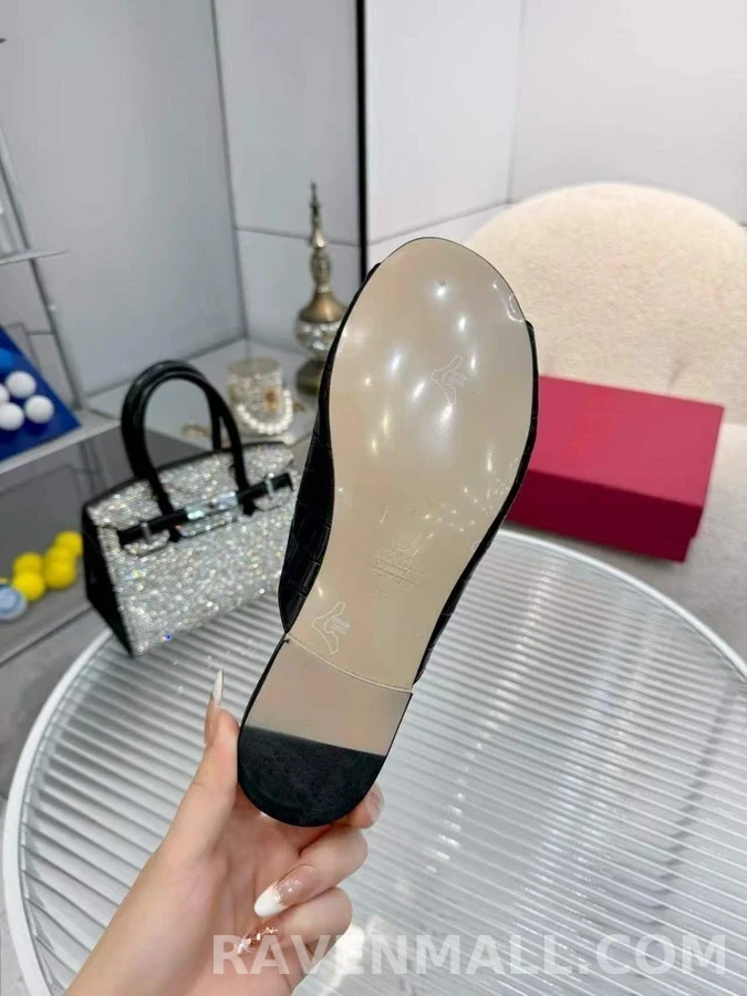 발렌티노 발렌티노 V로고 엠보싱 레더 슬라이드 상세 이미지