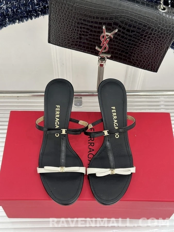 페라가모 페라가모 바라 보우 T 스트랩 뮬 상세 이미지