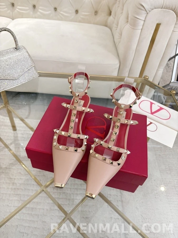 발렌티노 발렌티노 락스터드 스트랩 펌프스 상세 이미지