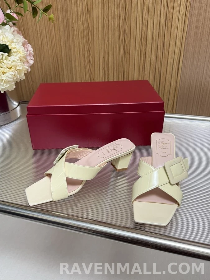 로저 비비에 로저비비에 사각 버클 교차 스트랩 뮬 샌들 상세 이미지