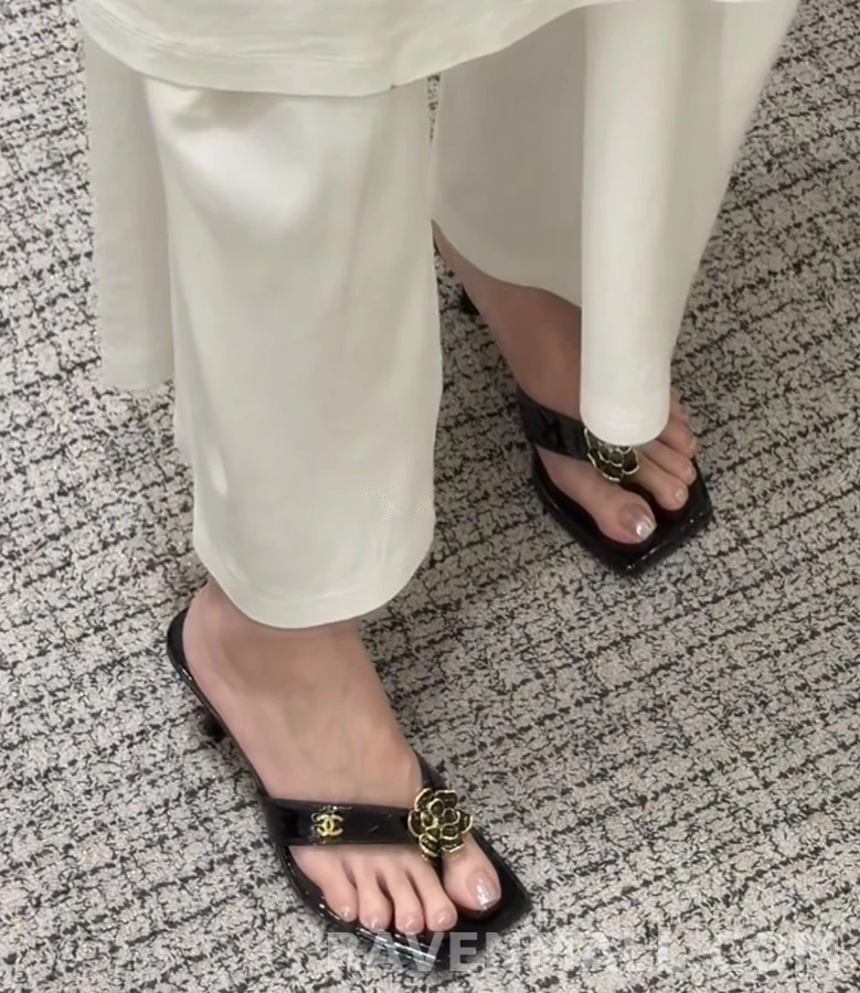 샤넬 샤넬 산차화 플라워 힐 샌들 상세 이미지