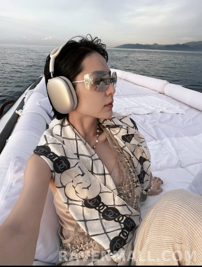 샤넬 샤넬 까멜리아 퀼팅 실크 스카프 상세 이미지